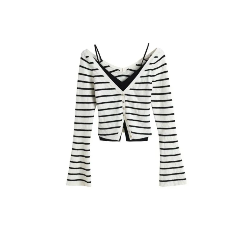 Элегантные милые топы для девочек с расклешенными рукавами и V-образным вырезом