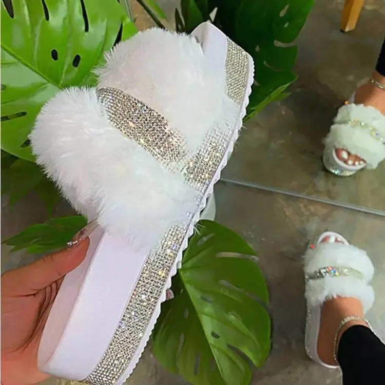 Women's Slippers Outdoor Rhinestone Fashion Casual Shoes for Women Lightweight Mid-heel Plush Slippers Plus Size 36-43