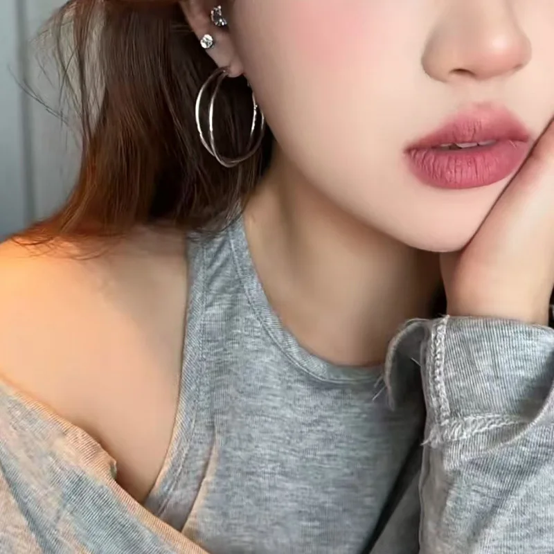 Вращающиеся минималистичные металлические круглые серьги в форме колеса