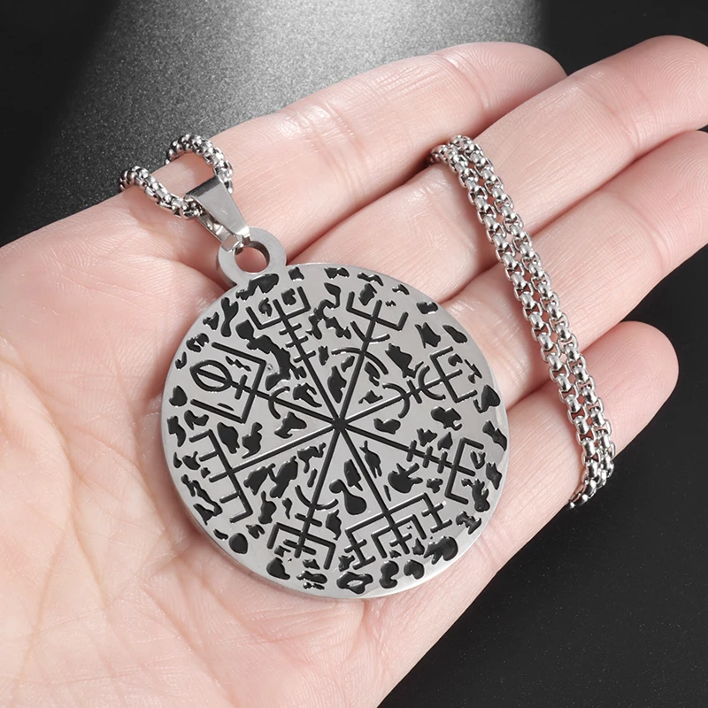 

Classic Antique Stainless Steel Viking Valknut Nordic Compass Pendant Men's Bicycle Rider Matching Statement Luxury Jewelry Gift