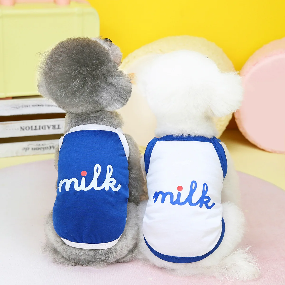 

2023 Spring and Summer Fashion Comfortable Pet Clothing Dog Clothes Teddy Chenery Bichon Applicable Milk Sling Wholesale 강아지옷