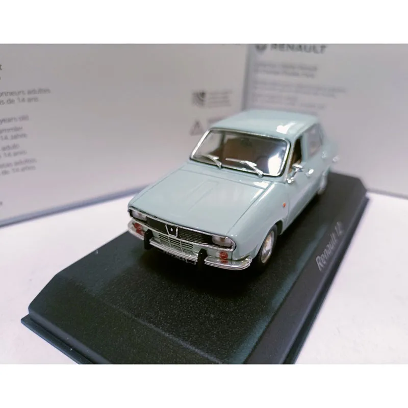 

1:43 Scale 12 1973 Alloy Car Model Ornaments