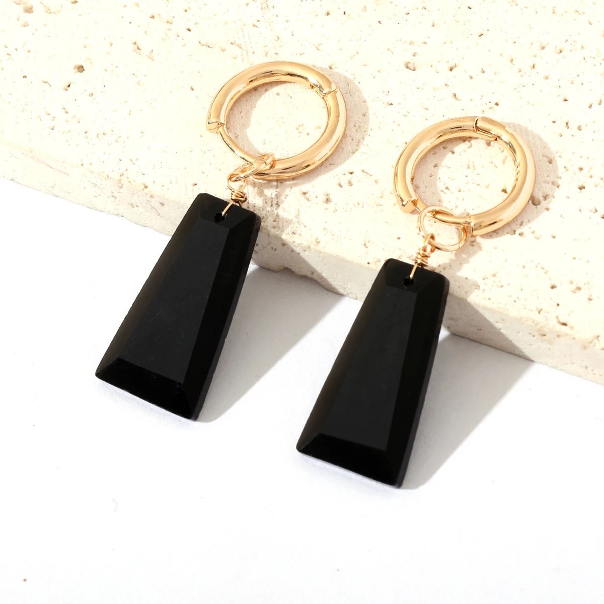

New Trend Gold Color Small Hoop Earrings With Geometirc Stone Pendant Women 2023