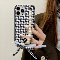 luxury houndstooth pearl bracelet chain phone case for one plus 9 pro 9r 9rt 10r protective back cover for oneplus nord ce 2
