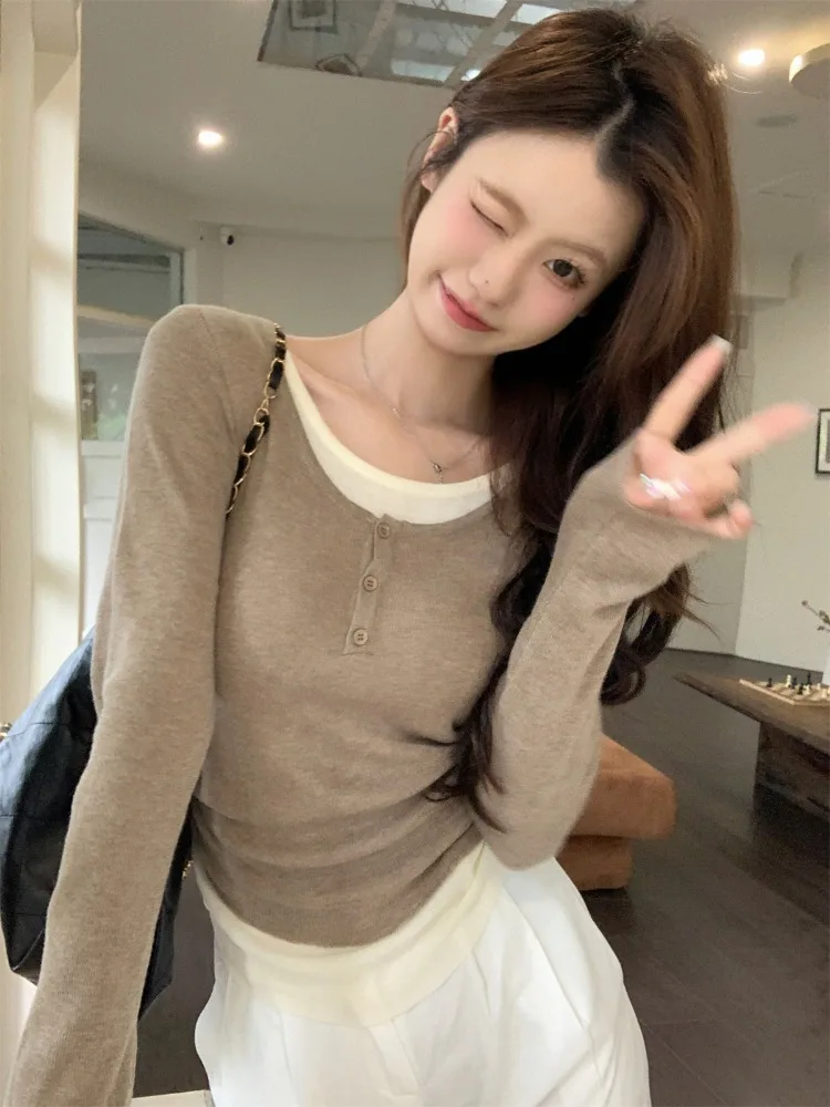 Европейские товары Дизайн Нижняя рубашка с полуоткрытым воротником Женская