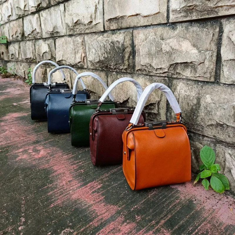 

2021 натуральная кожа, маленький квадратный закрытый носок, слой растительного дубления, Воловья кожа, винтажный замок, докторская сумка, оболочка, сумка через плечо