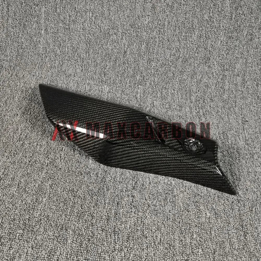 

ONEMAXY 100% Real Carbon Fiber For X-ADV750 2017-2019 Exhaust Cover