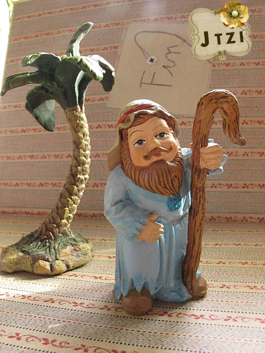 

resin figure mental psychological sand table game box court therapy old man and tree