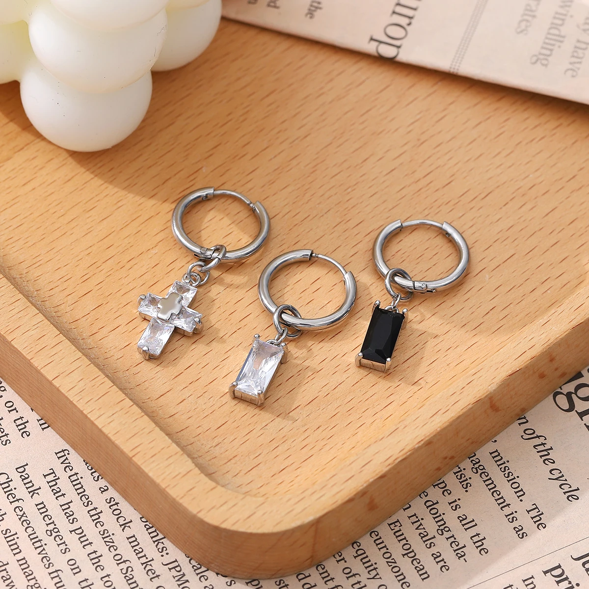 

Crystal Stainless Steel Square Stud Earrings Mini Lovely Ear Studs For Women Men Party Jewelry Punk Shiny Earrings Gifts