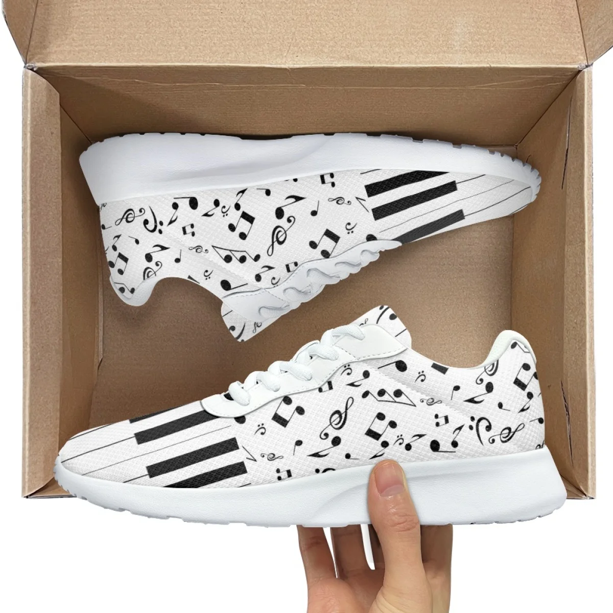 Кроссовки женские амортизирующие модная повседневная обувь с мультяшным