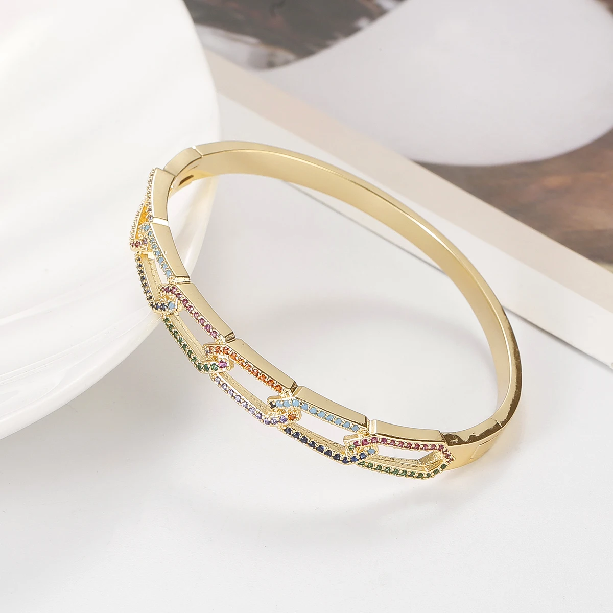 

Golden Leapard Head Bracelet For Women Fashion Charm Copper Adjustable Snake Bangles Jewelry Gift Accessories