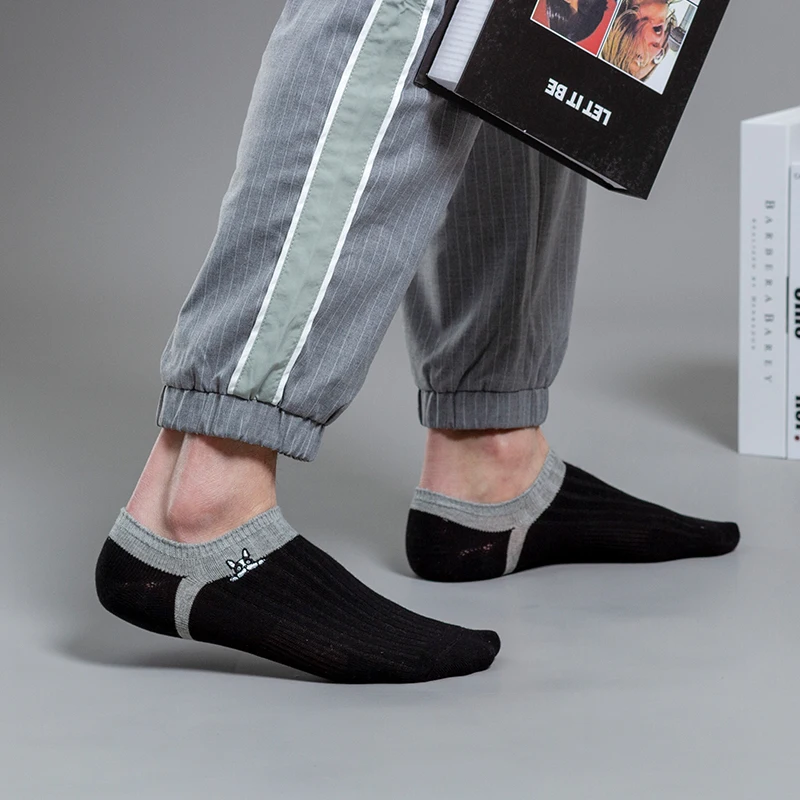 5 pairs of fashionable men's ship socks spring and summer non slip silicone invisible cotton socks men's casual ankle socks