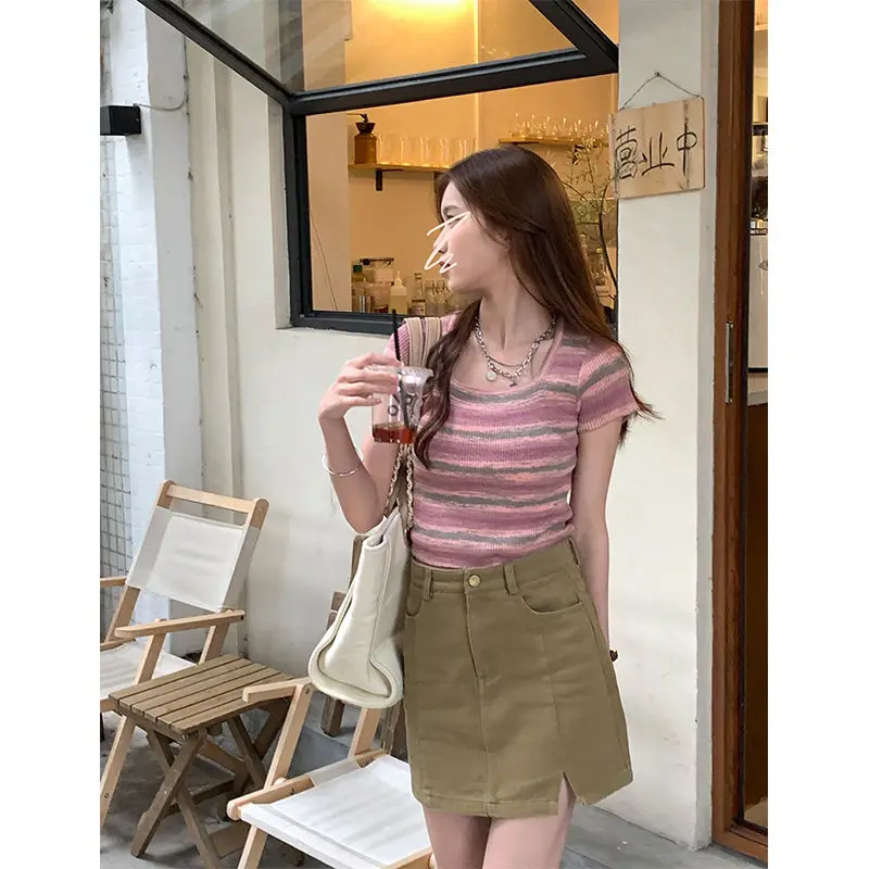 

Модная ребристая футболка Bm в Корейском стиле, вязаный укороченный топ с принтом гранж-дай, сексуальная облегающая футболка с коротким рука...