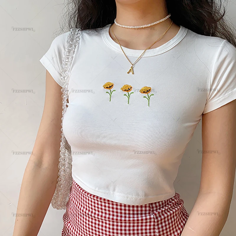 

Women Punk Vintage Goth Flower Pattern T Shirt Y2k Crop top TShirt Streetwear Short Sleeve T Shirt Clothes Shirt Female clothing