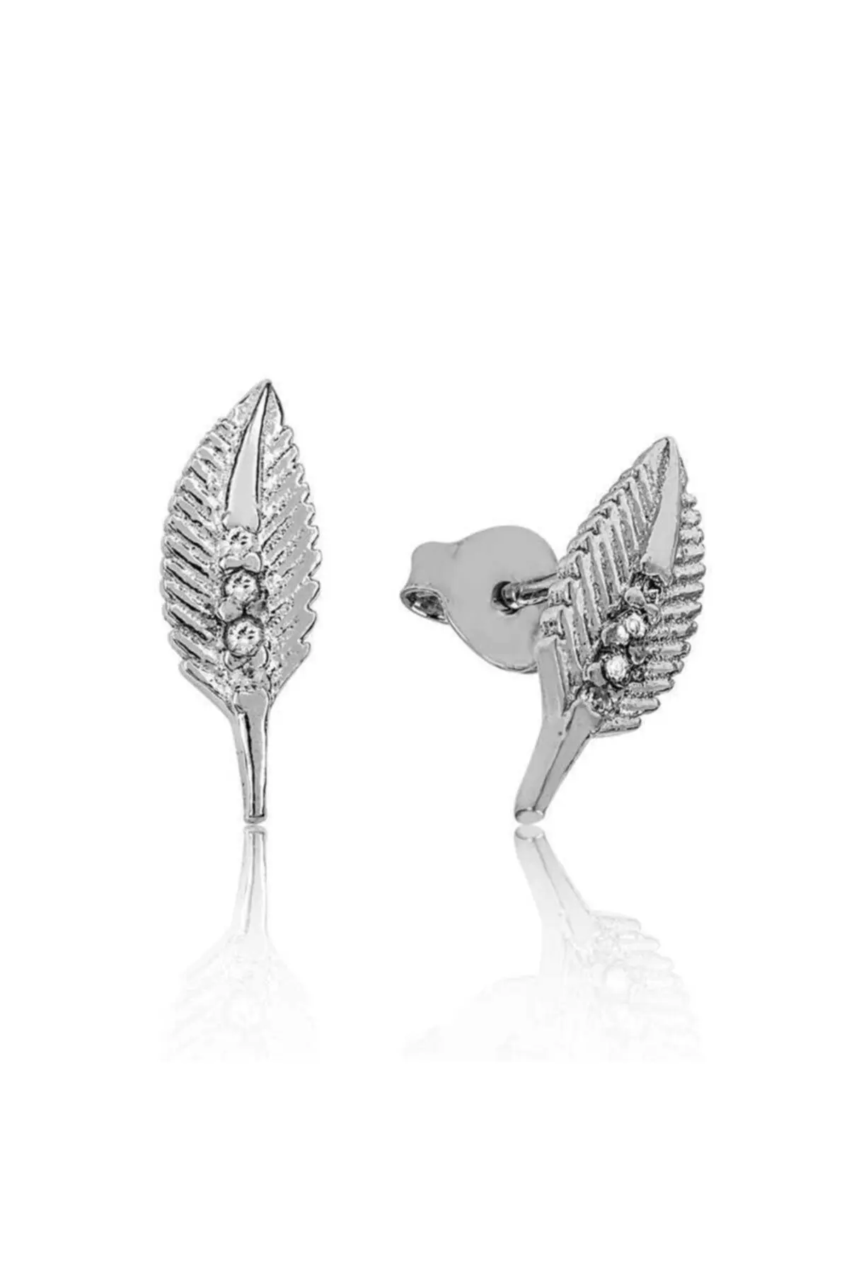 

Silver Leaf Studded Earrings