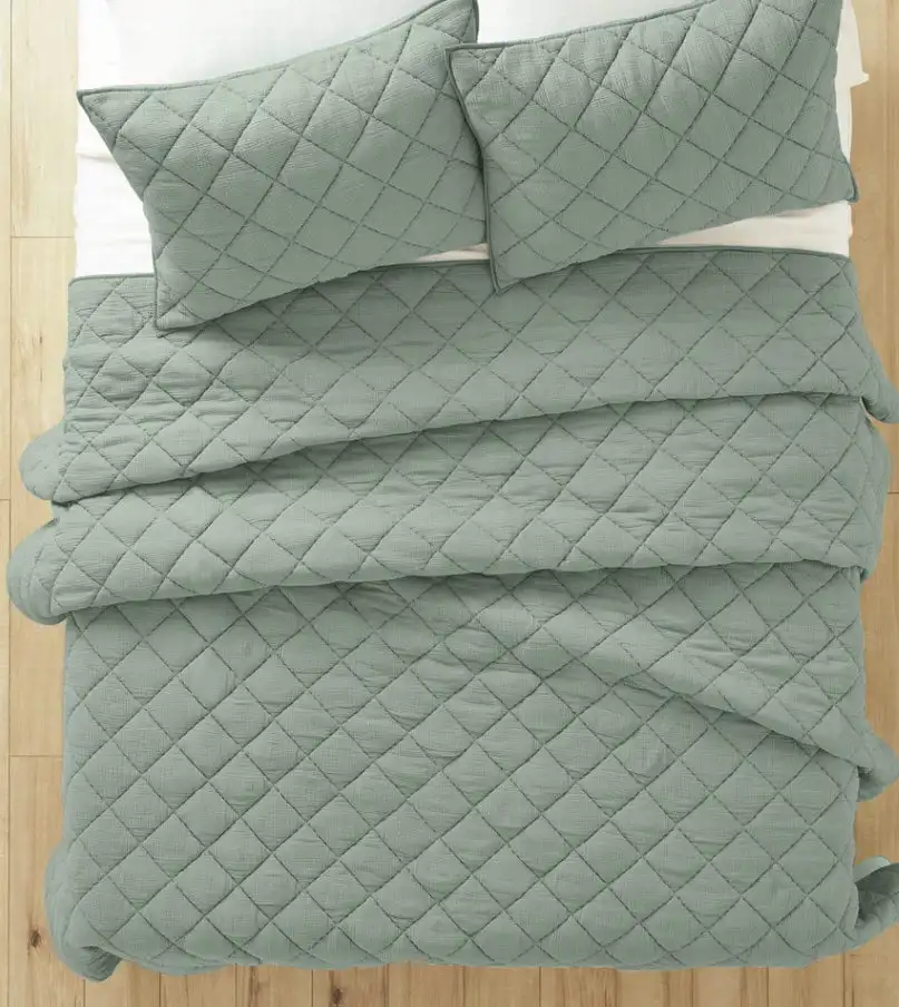 

Better Homes & Gardens Sage Diamond Gauze Quilt, King