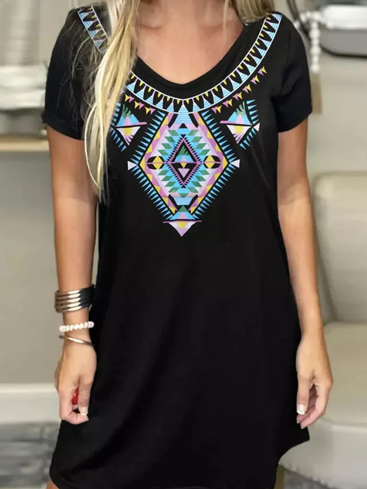 

Мини-платье женское с коротким рукавом и круглым вырезом