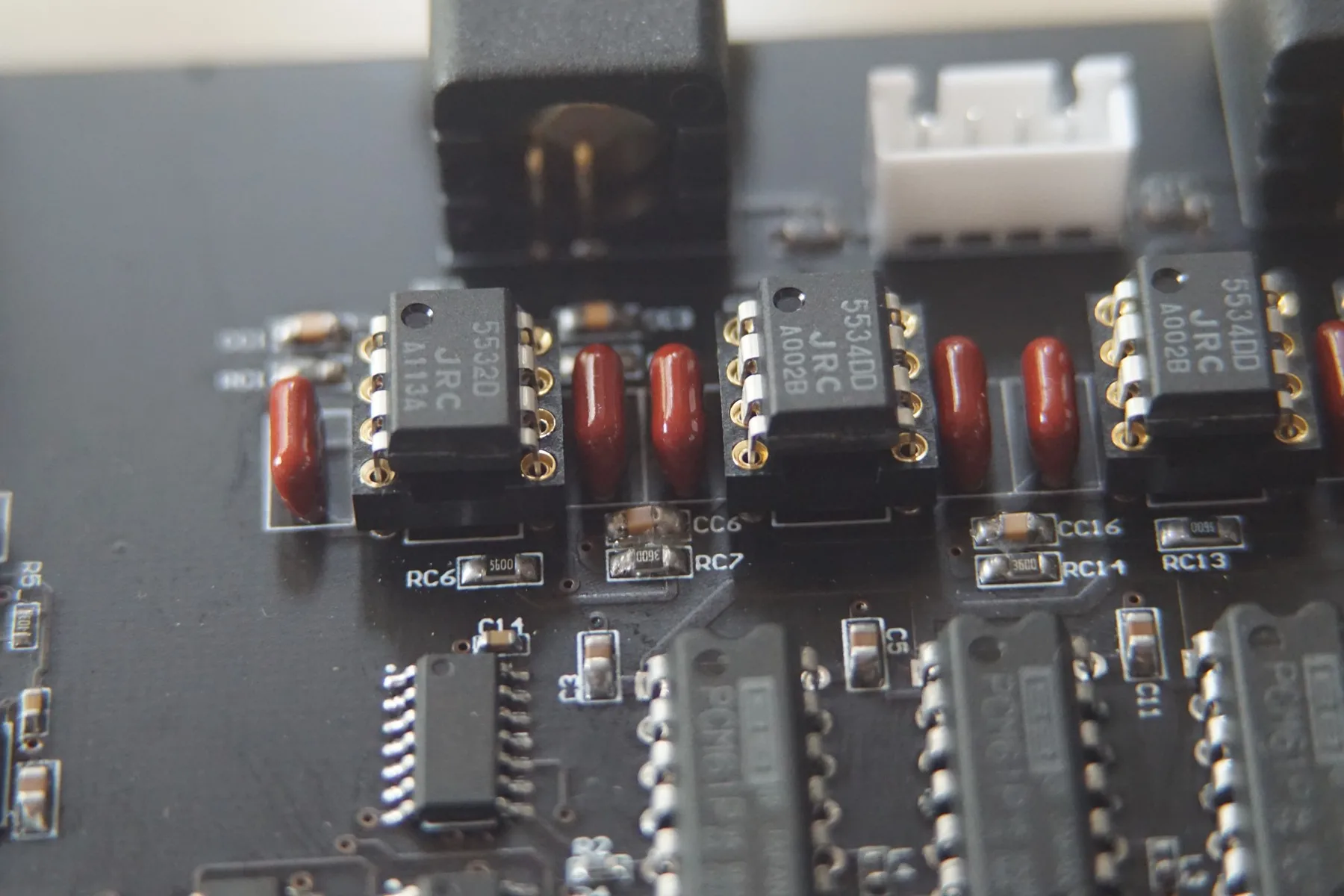 Фото R2R DAC PCM61 Четыре параллельных дифференциалов Плата декодирования в стиле черного клея №2