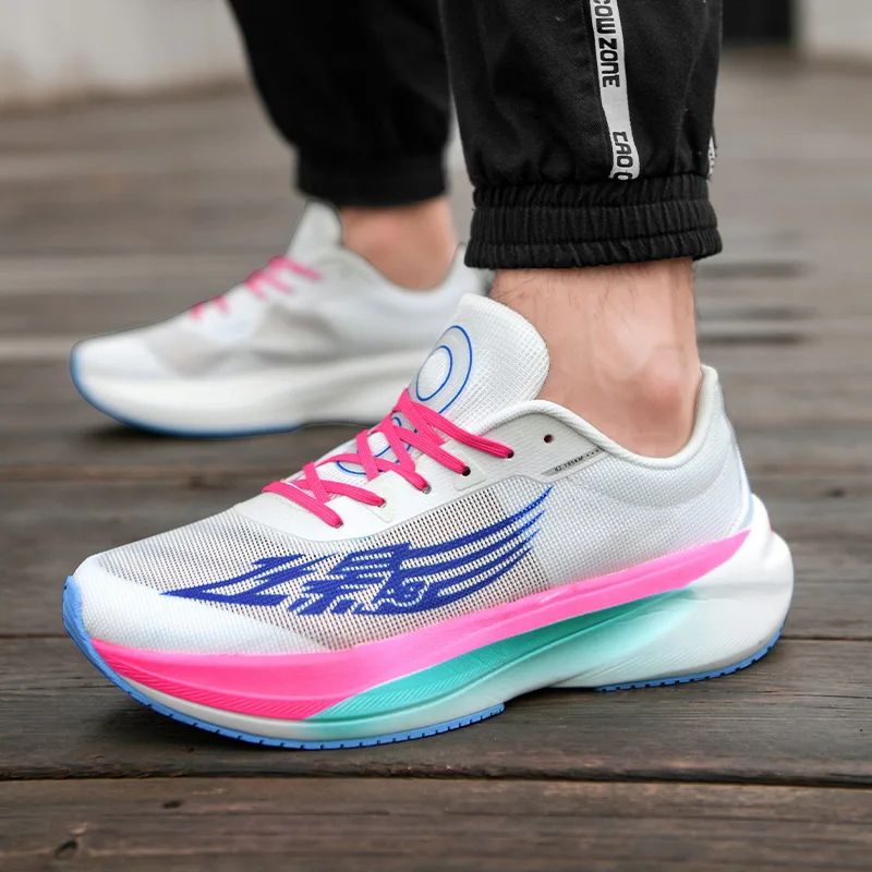 Светящиеся мужские беговые кроссовки для профессионального марафона мягкая