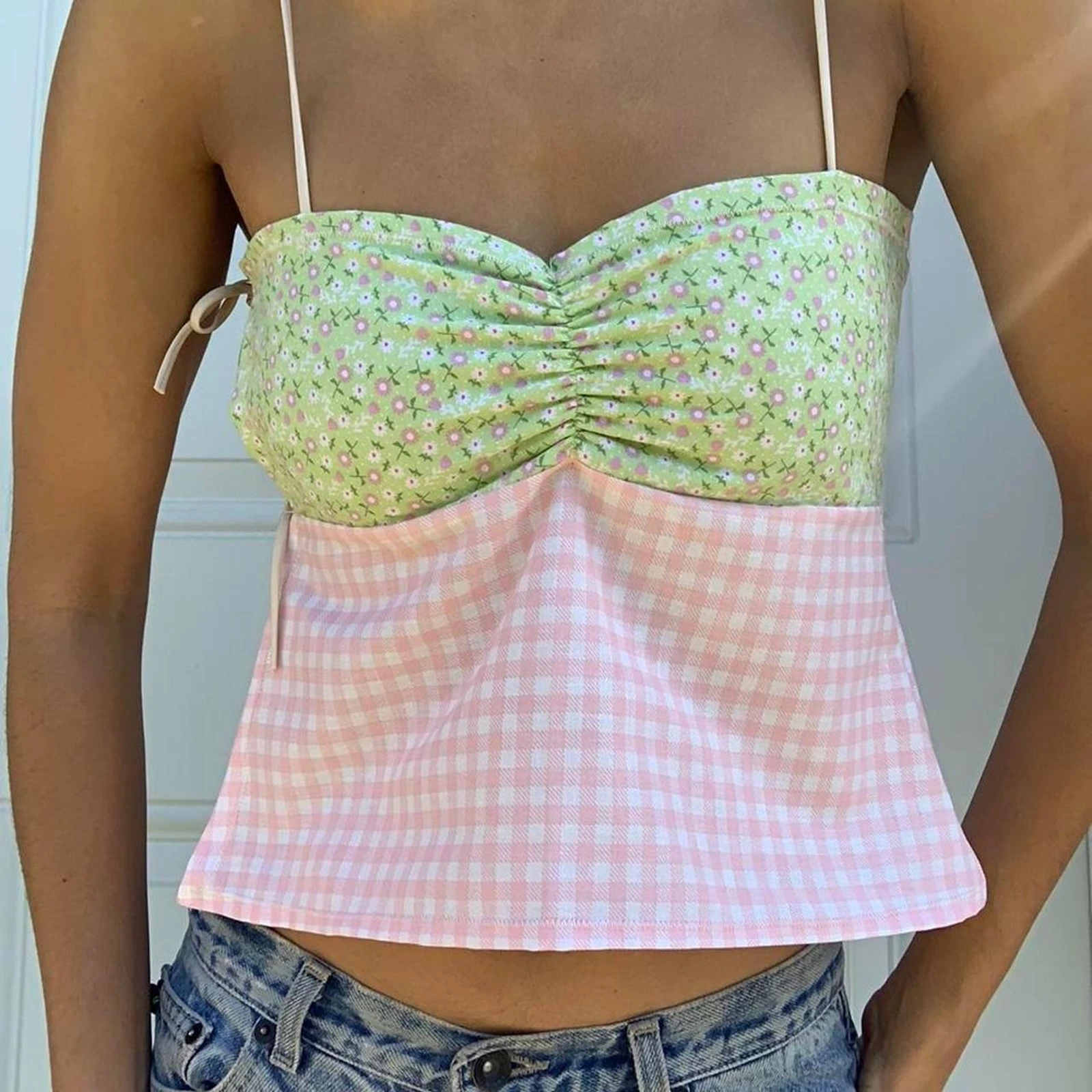 Топ женский в клетку без рукавов с открытой спиной и квадратным вырезом