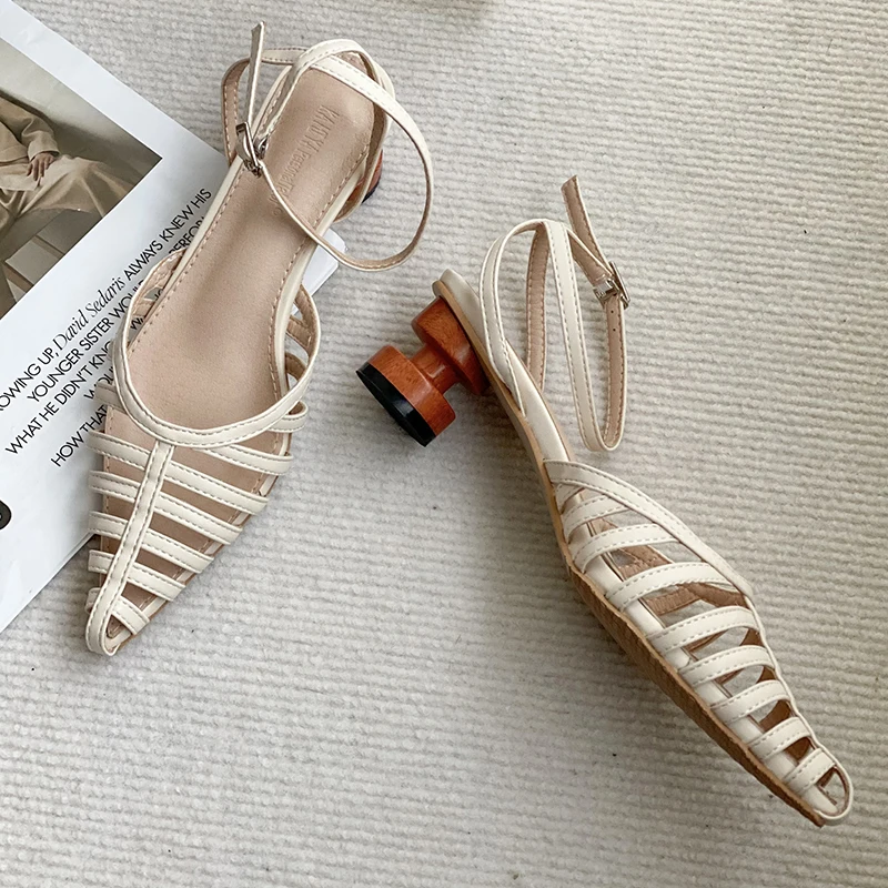 

Мюли женские на среднем каблуке, сандалии-гладиаторы с острым носком, ремешок с пряжкой, повседневные уличные туфли-лодочки, модель Лето 2022