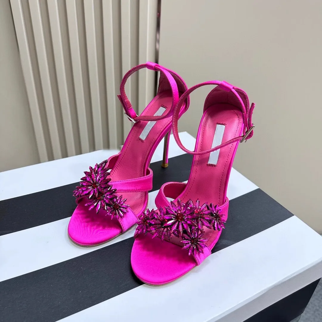 Женские летние сандалии с цветами ремешок пряжкой Topuklu Ayakkabı круглым носком на