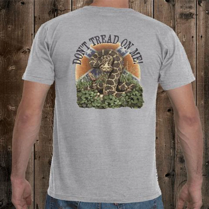 

Don't Tread on Me. American Patriot Rattlesnake T-Shirt. Summer Cotton Short Sleeve O-Neck Mens T Shirt New S-3XL
