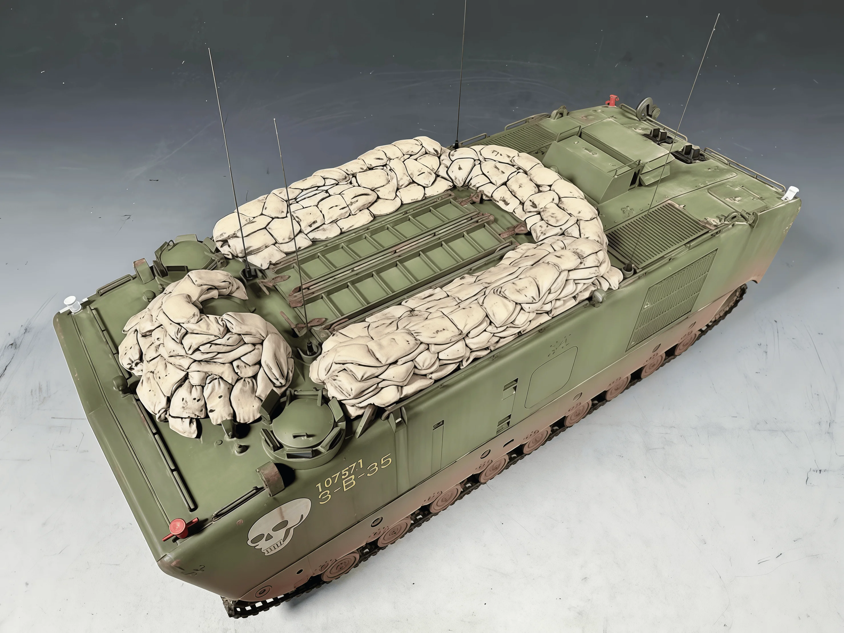 Фото Комплект для сборки литья смолы 1/35, GK, стек модели танка из смолы, неокрашенный, требуется сборка №1