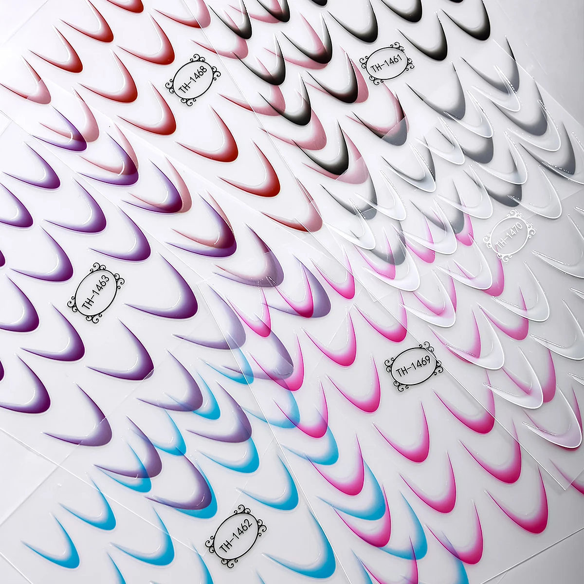 Наклейки для дизайна ногтей в ассортименте