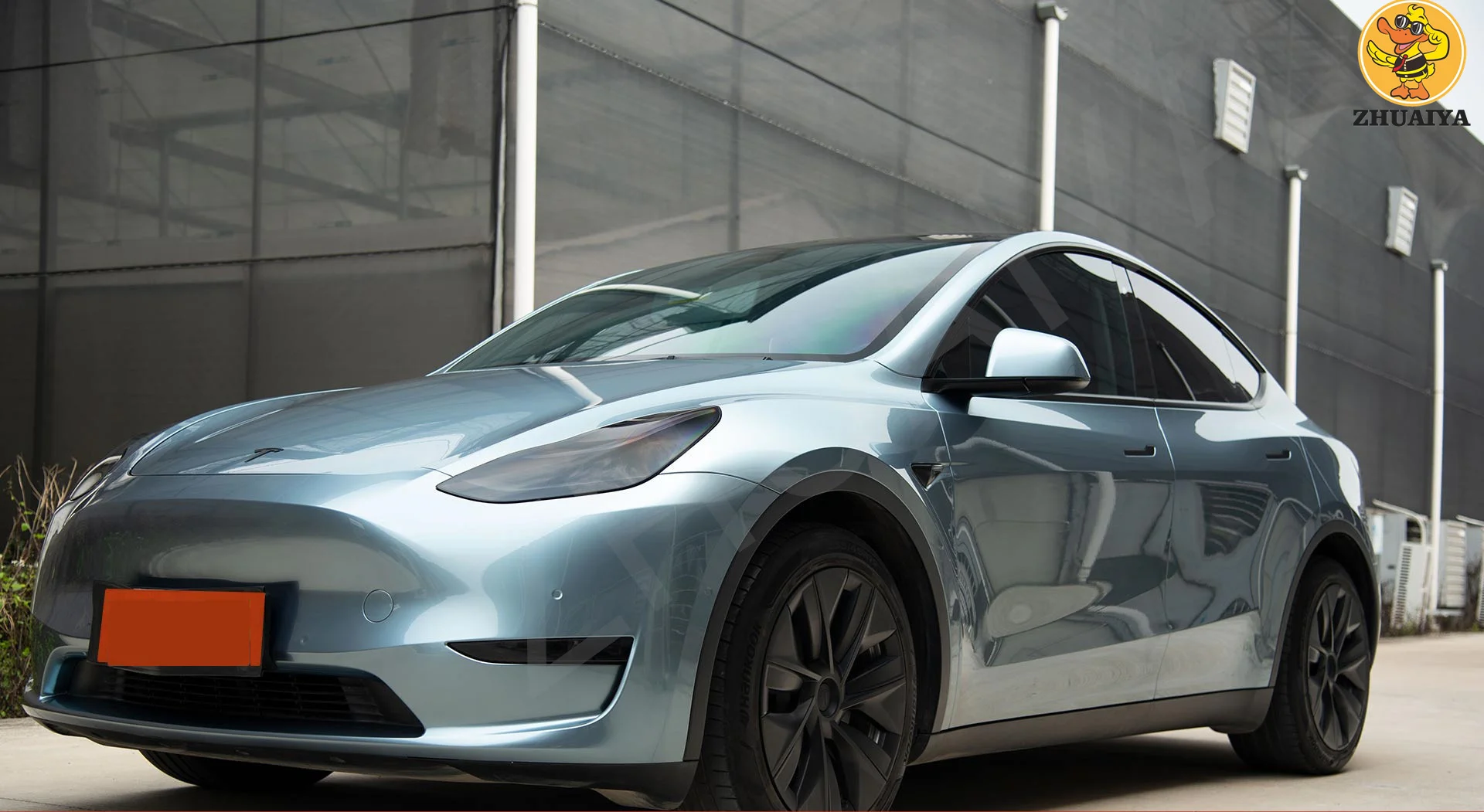 Рисунок 3 - Высококачественные автомобильные наклейки из ТПУ