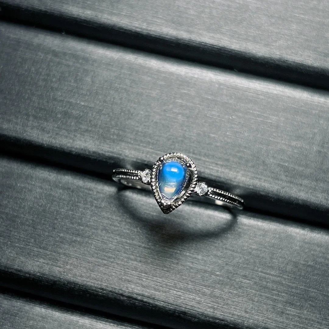 

New S925 Sterling Silver Natural Indian Moonlight Stone Water Droplets Beautiful Live Design Ring Without Optimized Main Stone