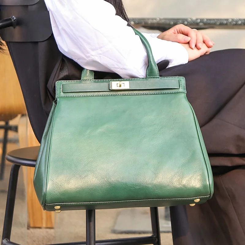 

AETOO Vegetable tanned leather bag retro lady's handbag large capacity Kelly bag European and American fashion Birkin bag genui