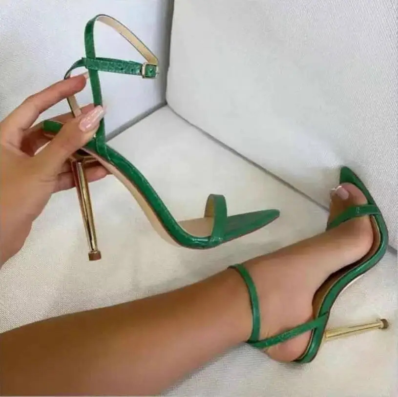 

2023 Fashion Summer Green Sandals Pointy Toe Super High Heel Cross Strapy Slingback Shoes For Women Zapatos Tacon Alto Sexys 42