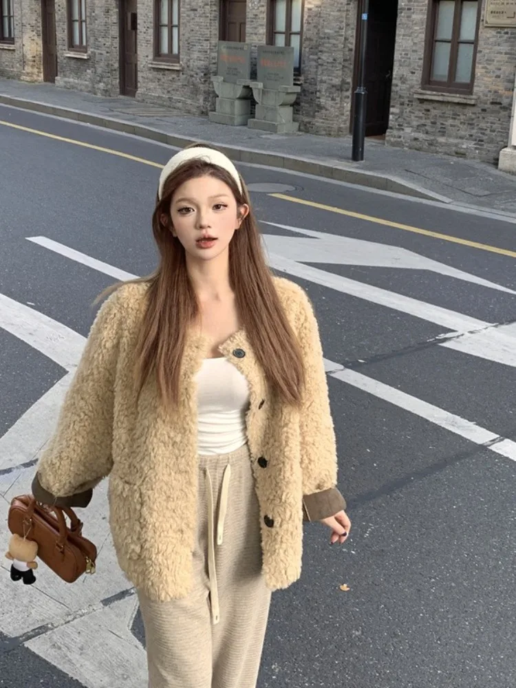 Усовершенствованная корейская серия меховая верхняя одежда на пуговицах