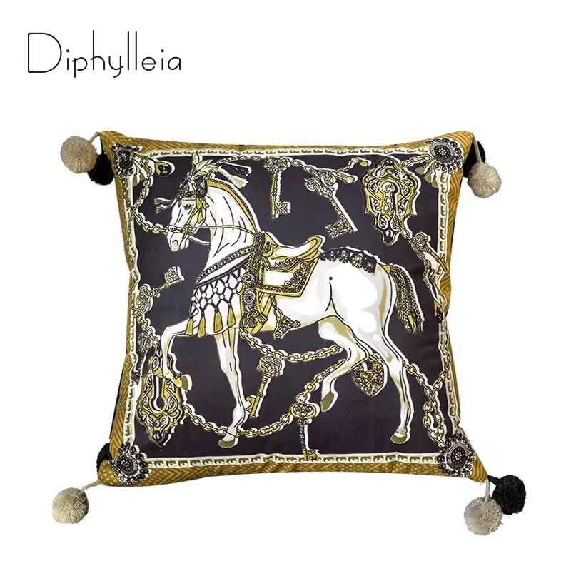 

Diphylleia Royal Carriage Horse Decorative Throw Pillow Cover With Pompon Tassels Luxury Velvet Texture Cushion Cases Detachable
