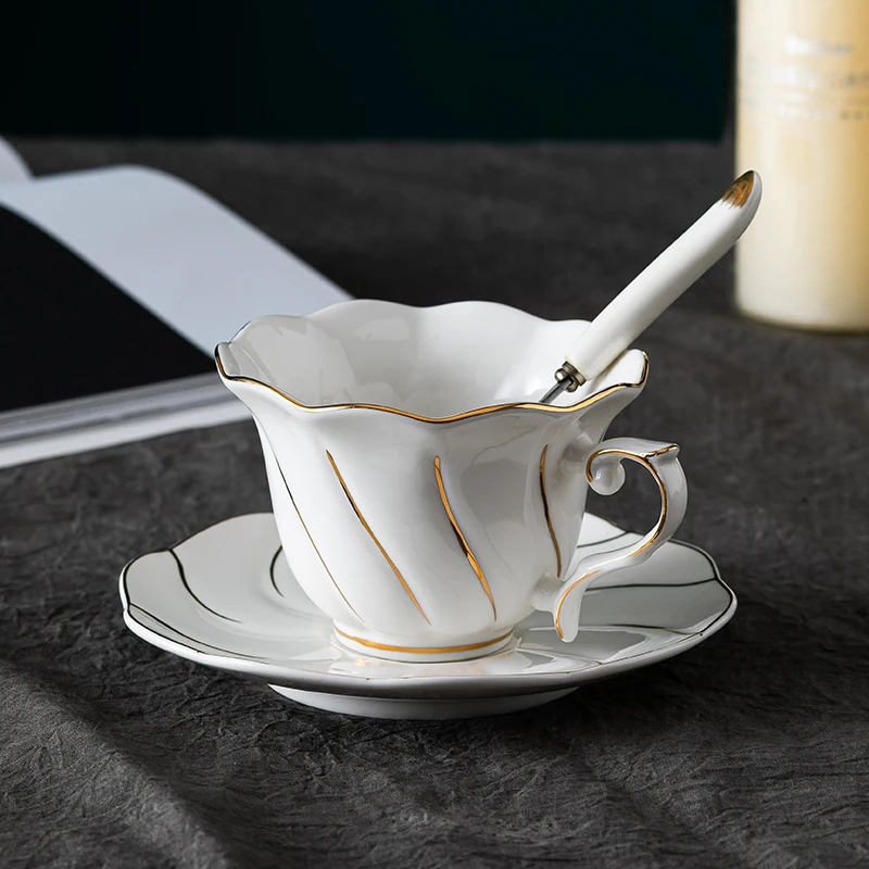 

Light luxury coffee cup household ceramic retro Flower Tea Cup European exquisite British afternoon tea set set