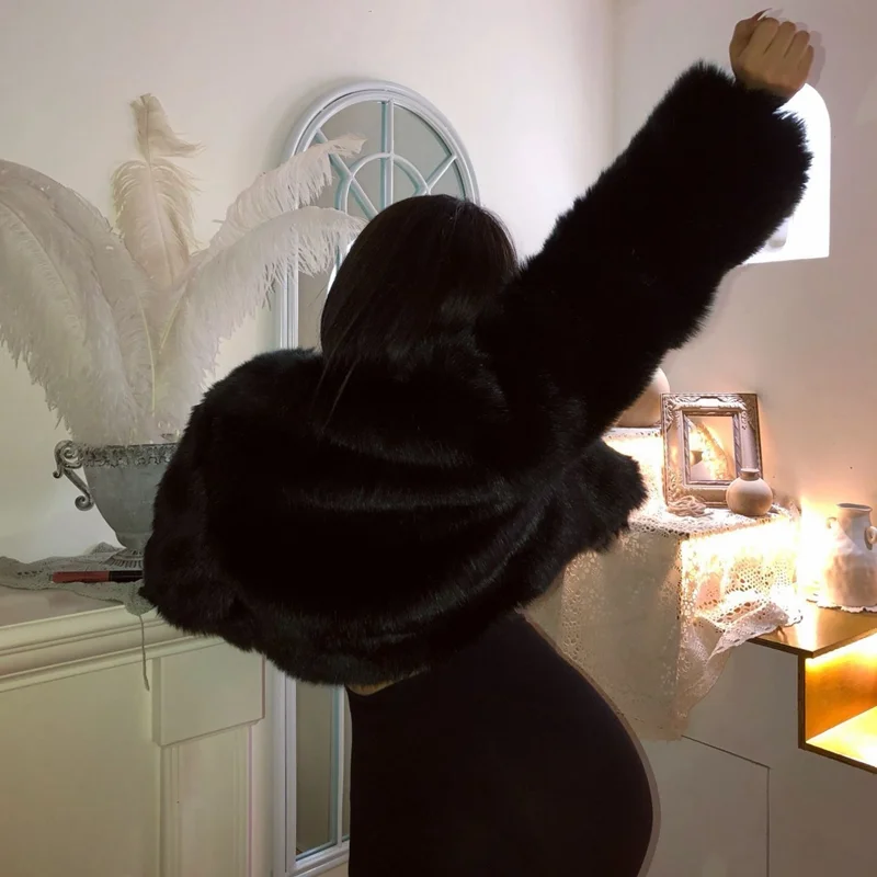 Autumn Winter Faux Fur Coat Women Fashion Solid Cardigan V-neck Short Plush Coat Women's Casual Long Sleeve Thick Warm Fur Coat