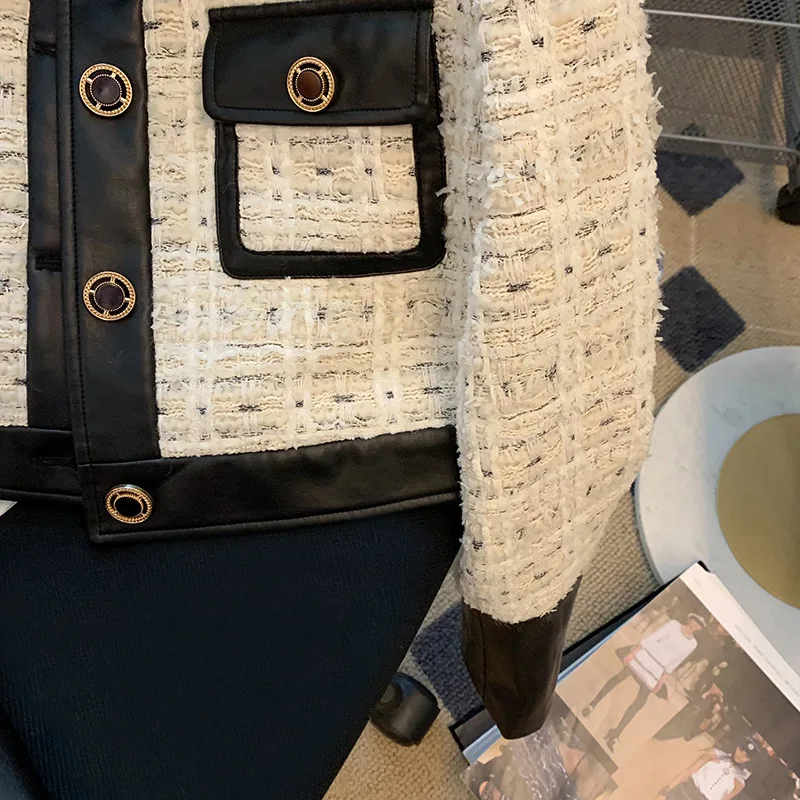 Твидовый ароматный ветровой пиджак с контрастной строчкой женский осенний 2024