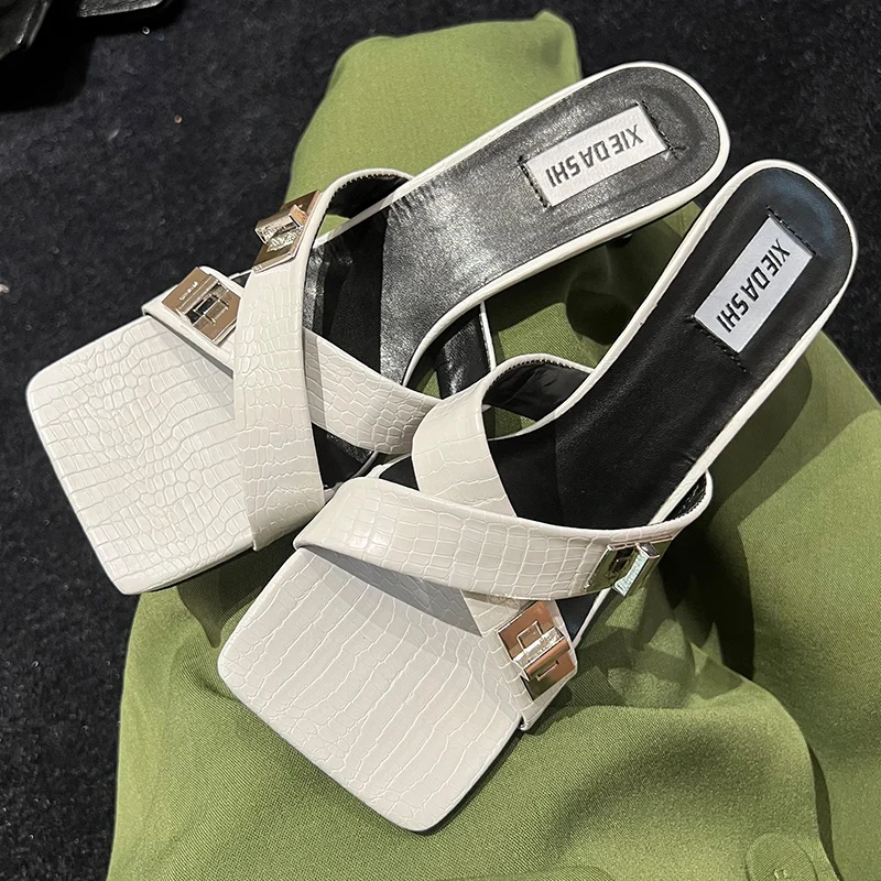 

Female Casual Outdoor Slides Ladies Low Heels Sandals Summer Fashion Square Toe Metal Sexy Slip On Women Pumps Shoes Slippers