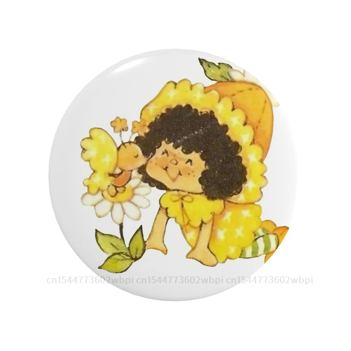 Fly Kiss Badge Strawberry Shortcake Tv Metal Brooch Soft Button Pin Lover Creative Gift Collar Decor