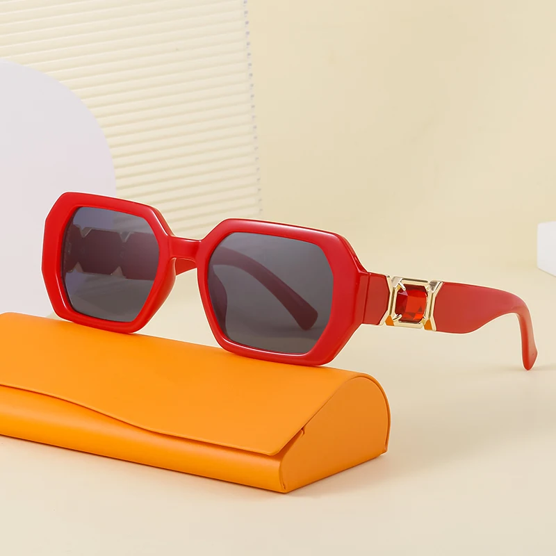 

2023 New Europe And The United States Fashionable Square Women Trend Diamond-encrusted Sunglassess Brand Designer UV400