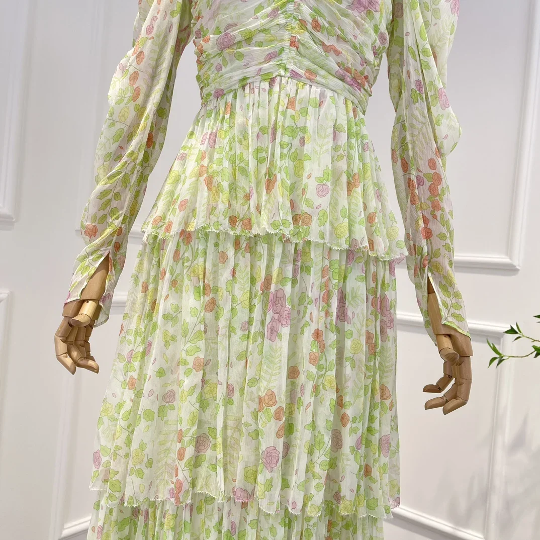 Рисунок 5 - Женское платье-миди с длинными