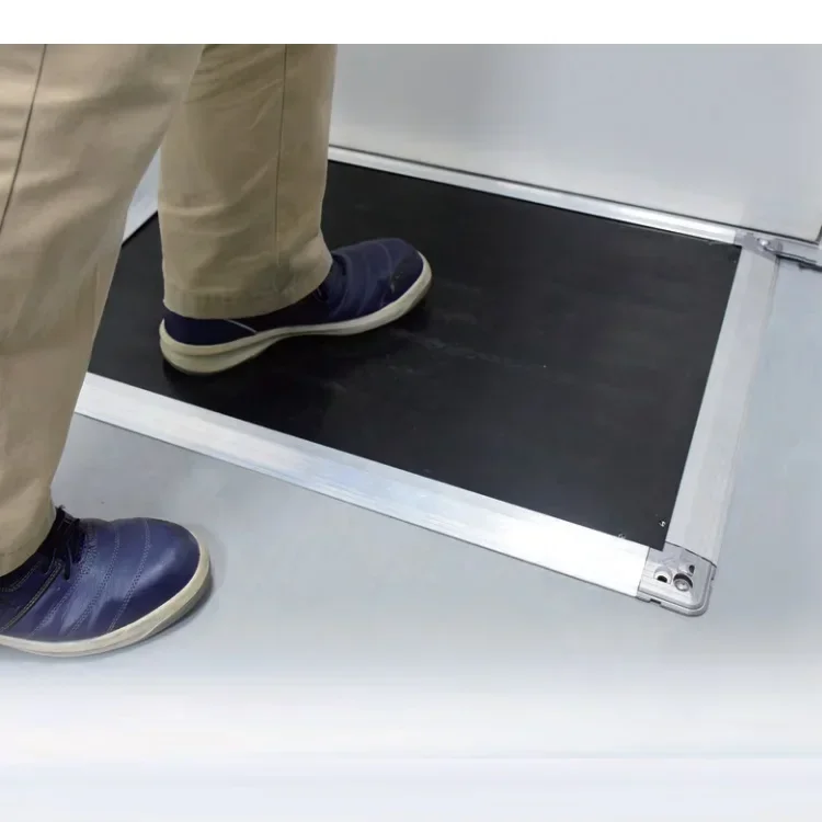 Фото Датчик напольного перемычкала Safety Mat Switch с TAPESWITCH MSE-1000-700-R №1