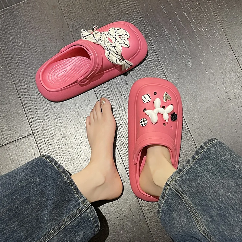 Thick Soled Raised Hole Shoes for Women To Wear Externally Summer 2023 New Cute Cartoon Strap with Close Toe Outside Sandals