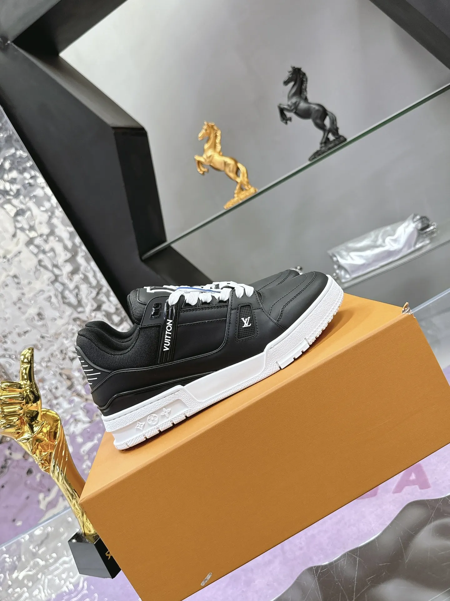 кроссовки в стиле LOUIS VUITTON copy 1:1 Модный удобный и универсальный