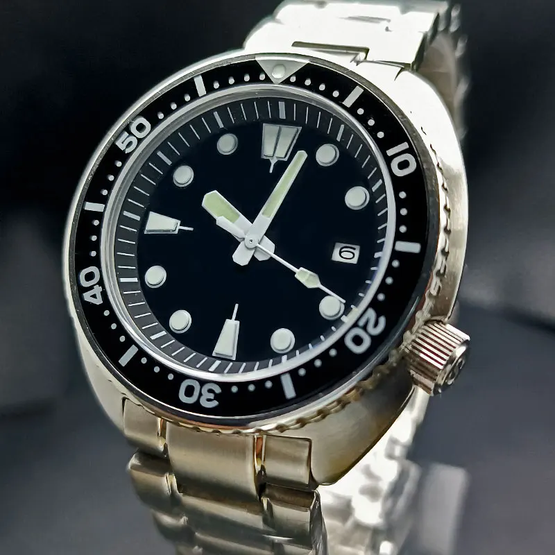 

42.5mm silver watch Stainless steel case Solid back cover sapphire glass dial can be customized logo to fit NH35 NH36 movement