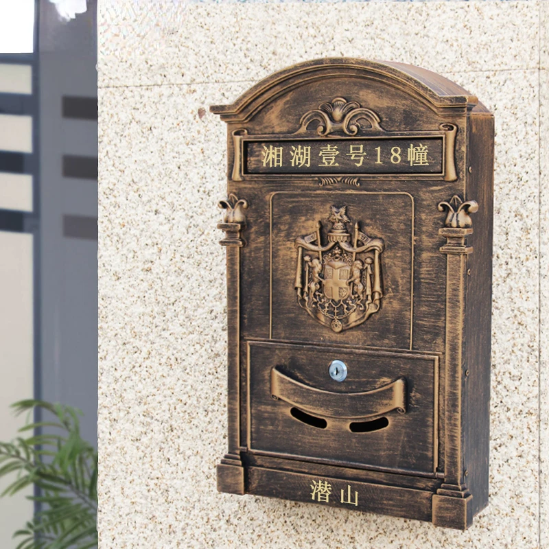 European Style Villa Door Mailbox Wall-Mounted Outdoor Retro Outdoor with Lock Key Creative Letter Box Post Box