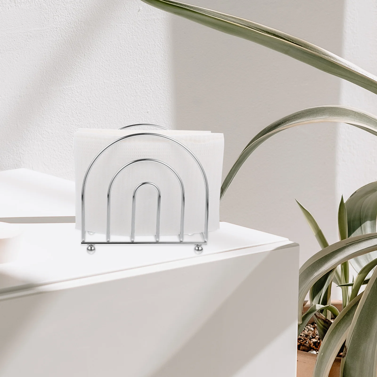 

Metal Napkin Holder Decorative Simple Tissue Holder Kitchen Paper Napkin Holder for Table