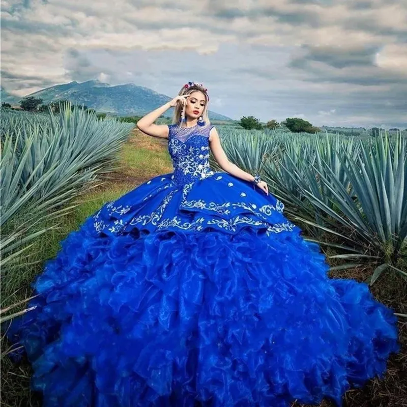 

Милое синее милое платье 16 Quinceanera с кружевной аппликацией и блестками