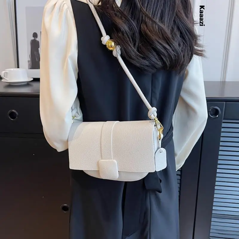 

Новые сумки через плечо для женщин, модные кожаные сумки на плечо среднего размера с откидной крышкой, дизайнерская роскошная сумка-седло 2023, простые кошельки